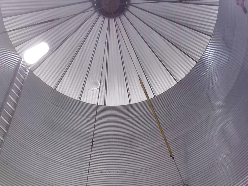 Installation-silo-avec-grue (2)